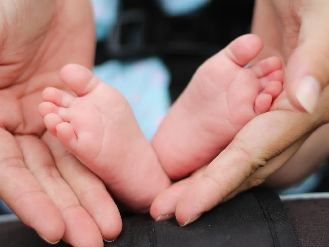 Five Thoughtful Christmas Gift Ideas For New Parents; They Will Actually Appreciate and Use.