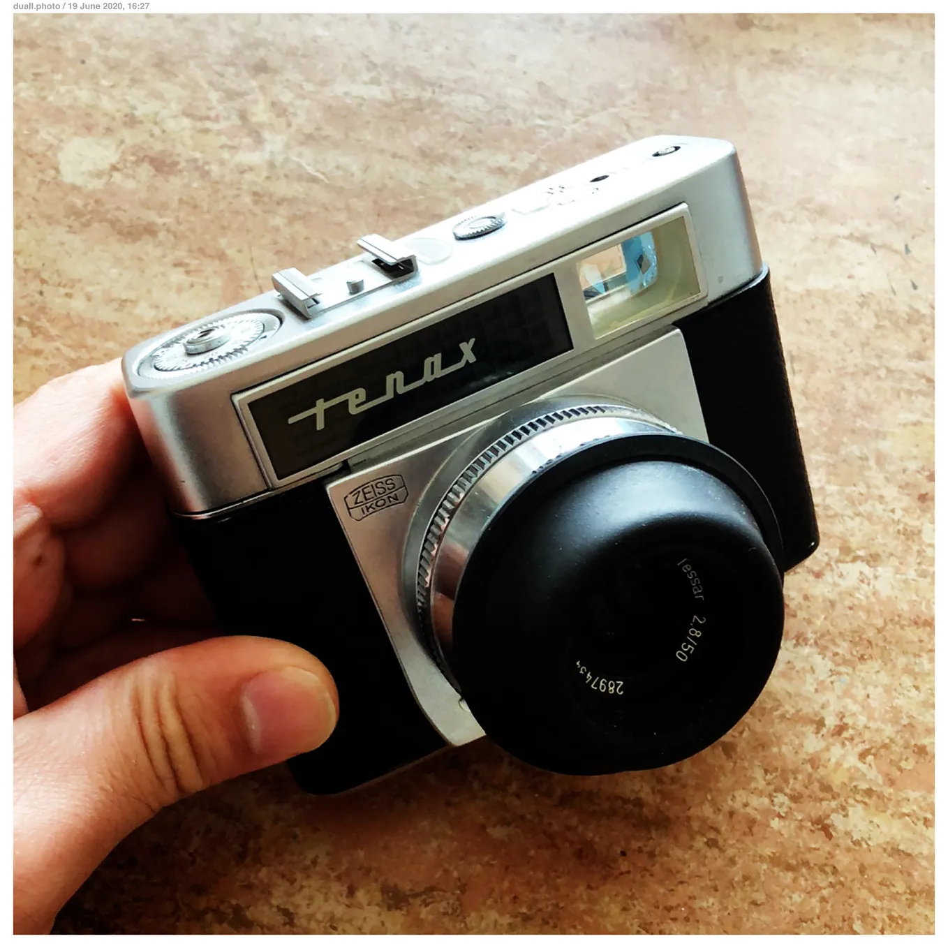 be　PENTAX17 Amazon.com : Pentax 17 Compact Film Camera with Half-Frame