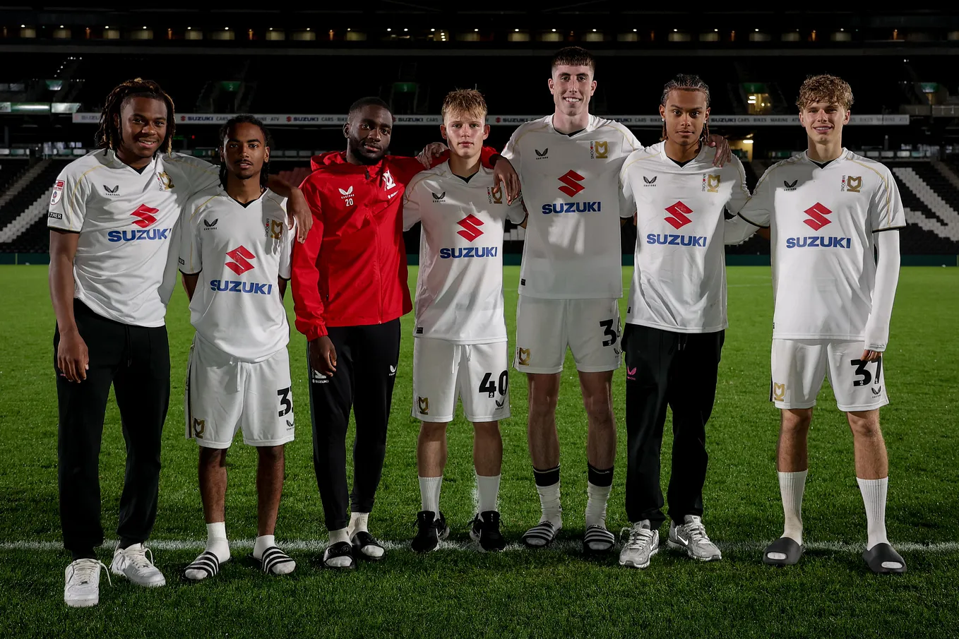 MK Dons Beat Arsenal* On Penalties In The Cup! (2–2, Pens 3–1)