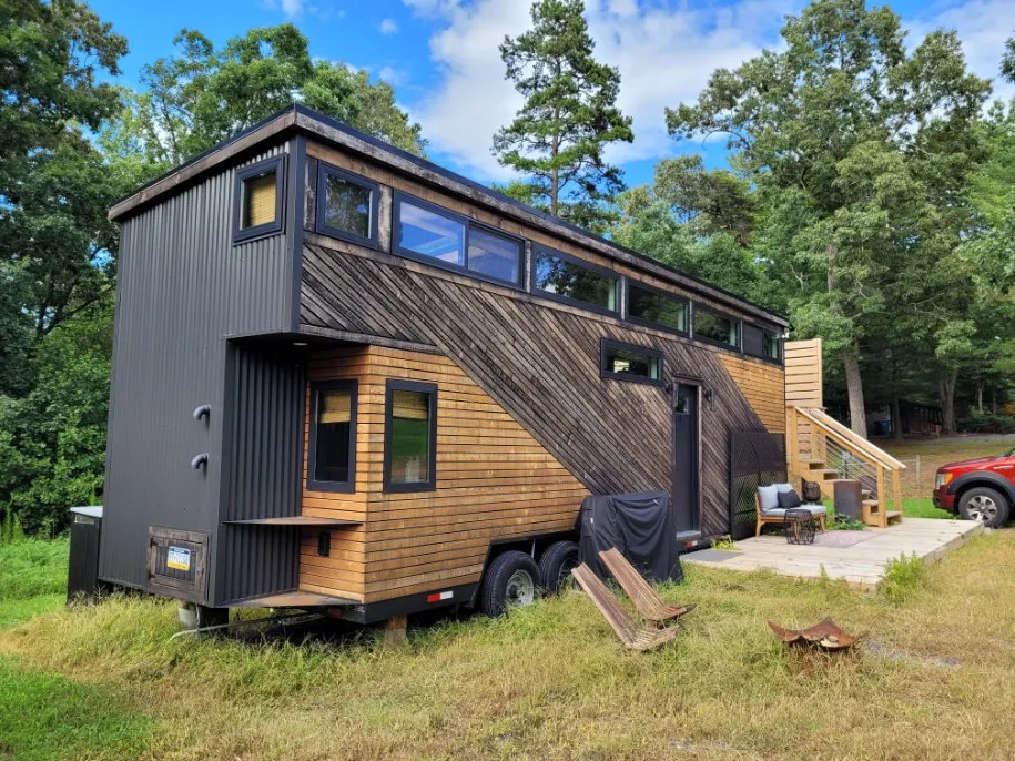 I Stayed in a Tiny House While Visiting the Largest Home in the US