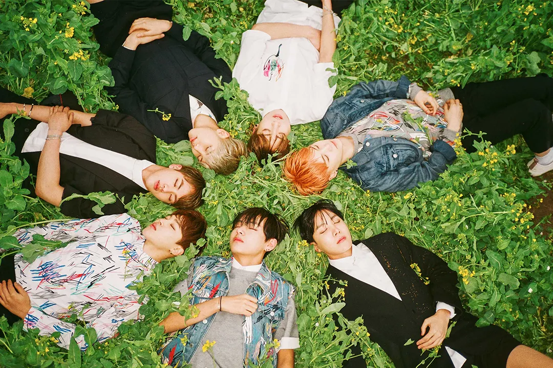 bts mapofthesoul フォト BTS MAP OF THE SOUL ONE DVD MOS ONE Blu-ray Photo Card Hologram