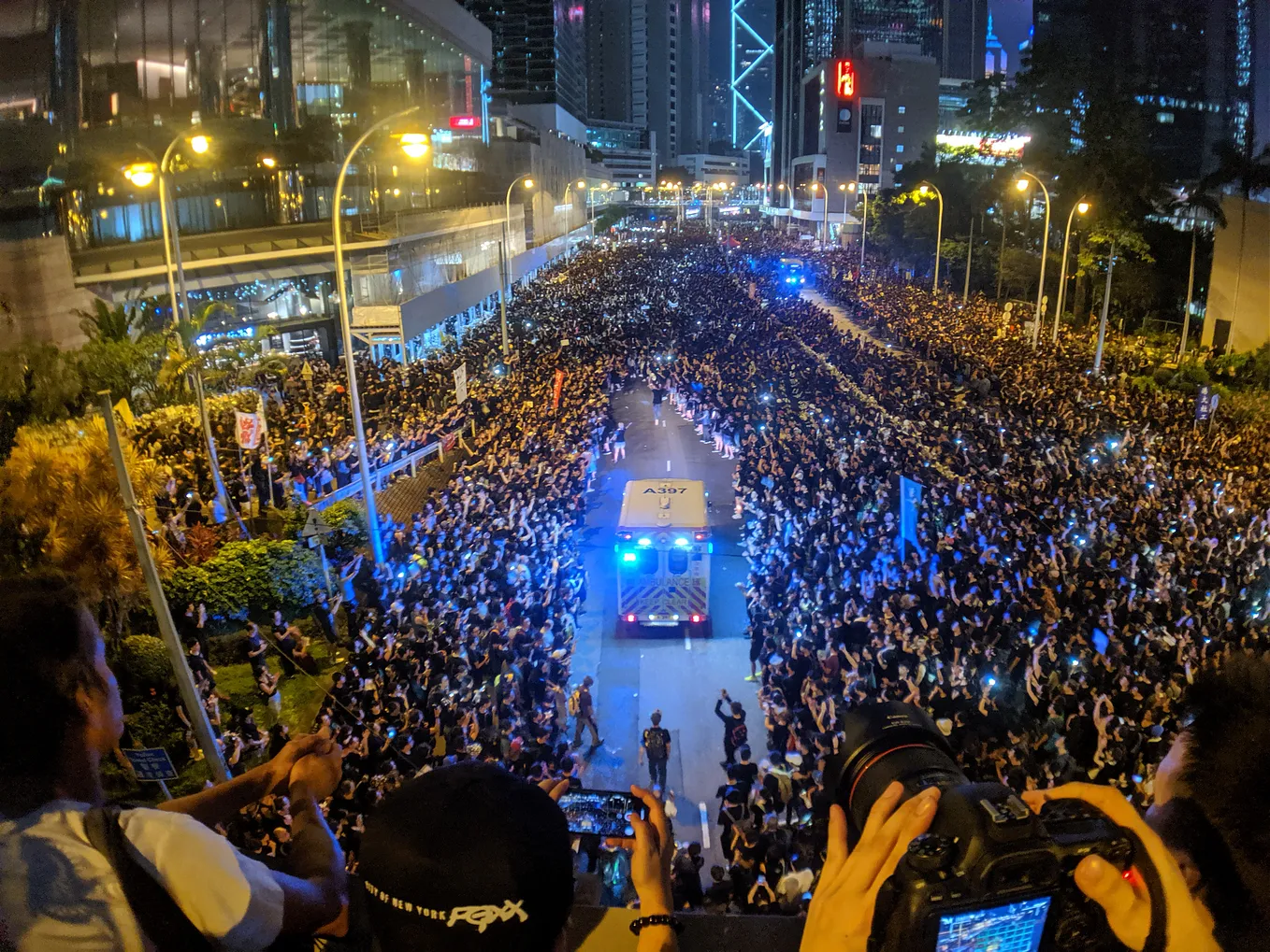 In the 2 mil people assembly on Jun 16, 2019, the people of Hong Kong gave way to an ambulance, in an orderly manner.