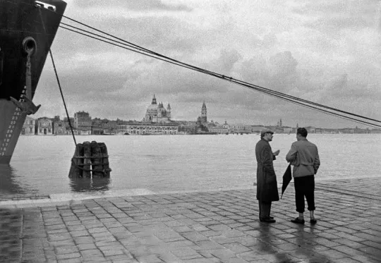 Plewiński: 26 black and white photos of Venice ‘57