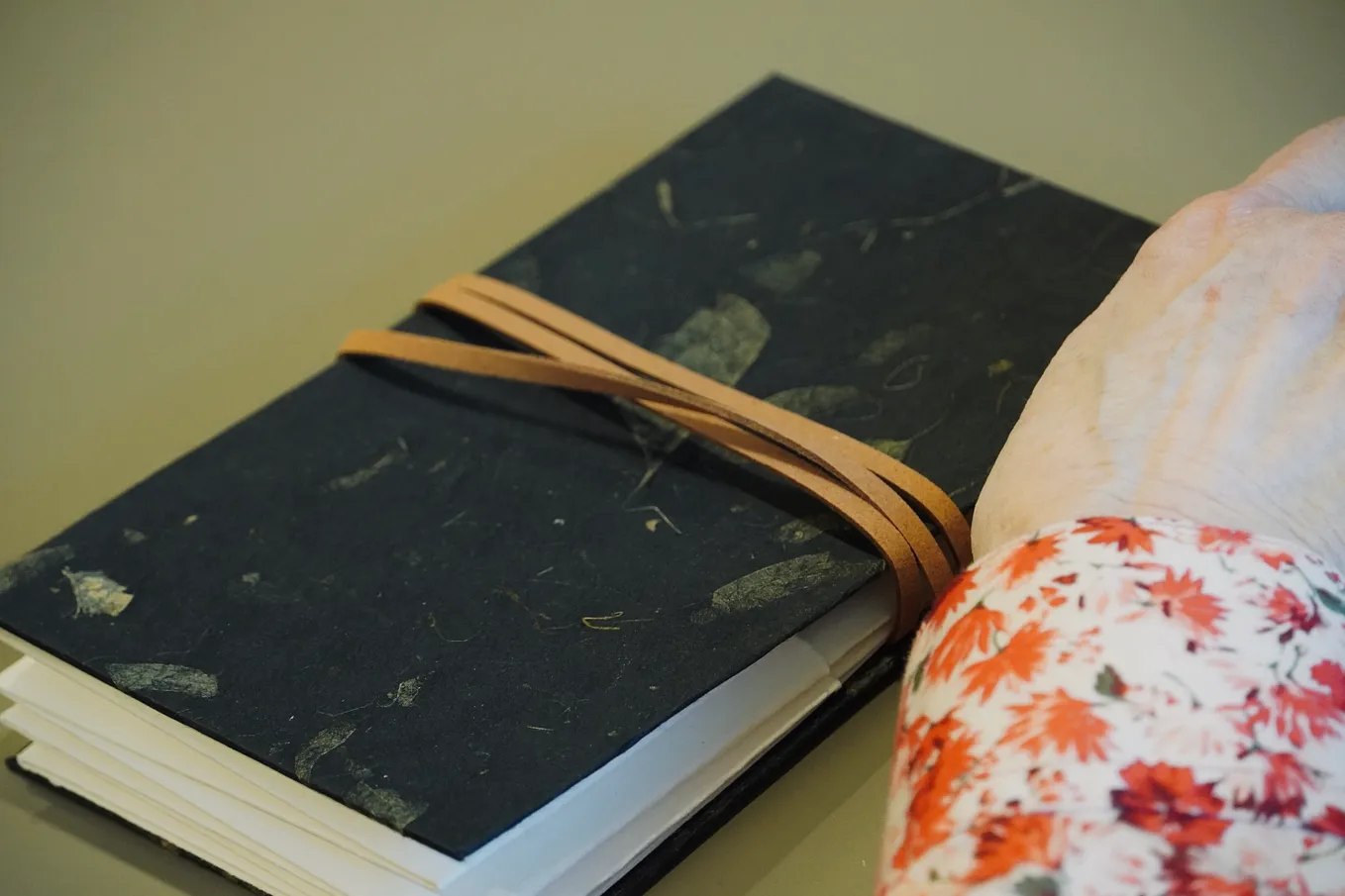 BURNTSIENNA BOOKMAKING WORKSHOP w/ Rachel Curry (at The Huntington)