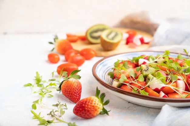 Sprouted Fenugreek and Fruit Salad