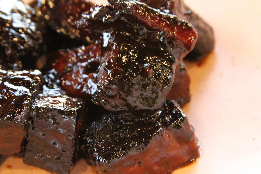 Burnt Ends: The Fast History of Low and Slow Life
