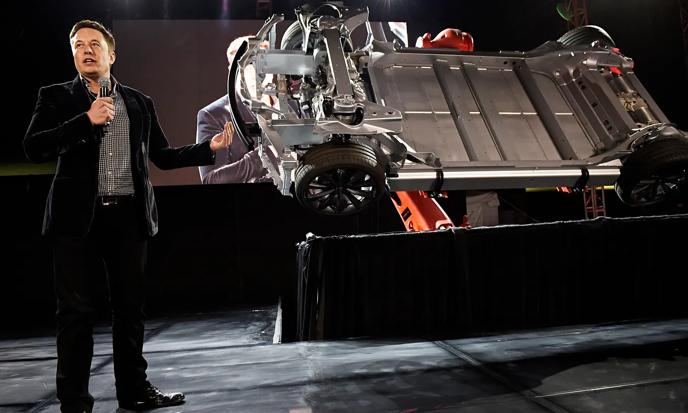 Elon Musk – Tesla’s Showman reveals ‘the D’