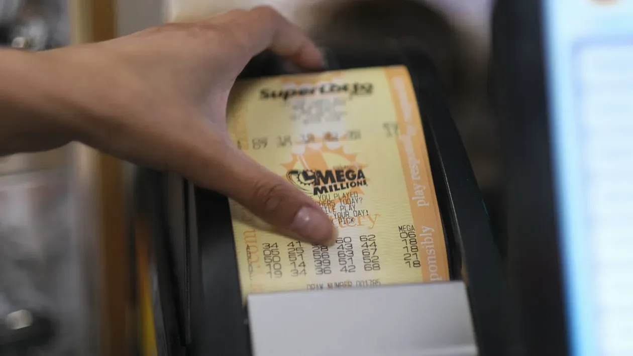 Mega Millions jackpot at $489 million just before Thanksgiving.