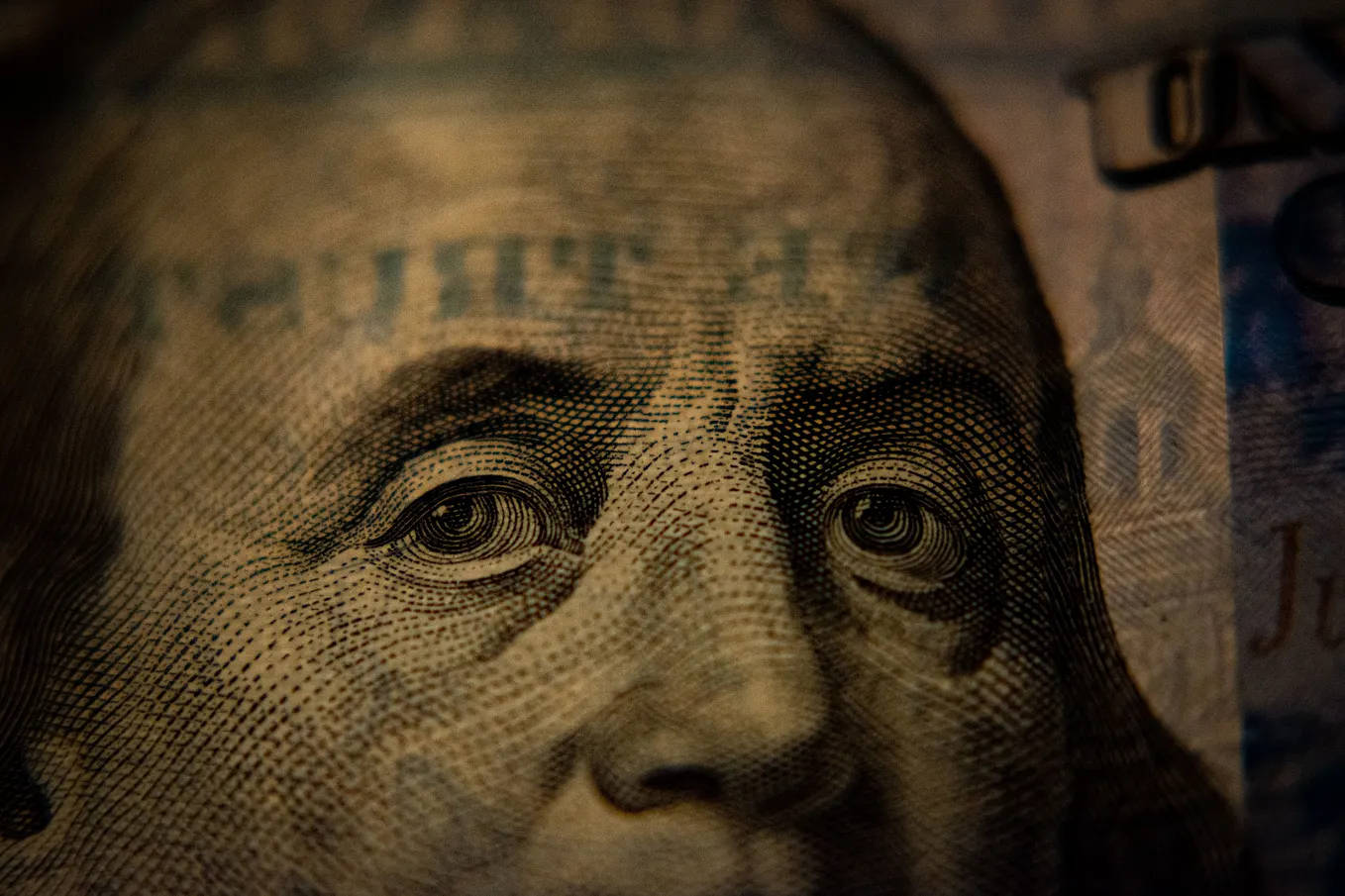 Roadmap to $10,000/month passively with DeFi — Starting with $800