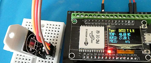 ESP32 Environmental Sensor DHT22 (Temperature & Humidity)