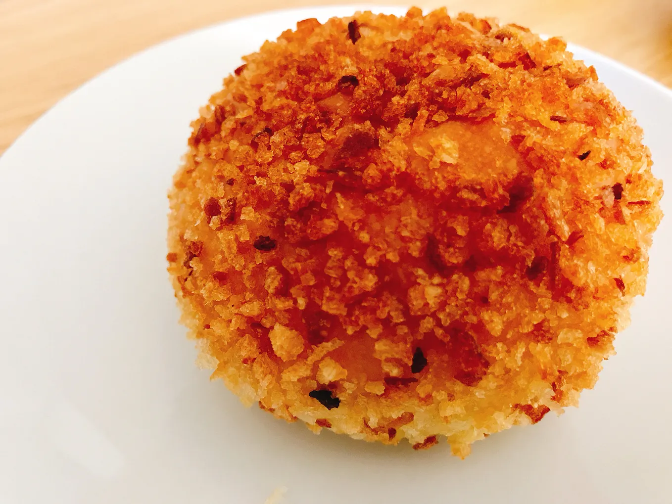 具がゴロゴロでパン生地の美味いカレーパンが辻堂にもありました. とてもお久しぶりなカレーパンは、昨年10月下旬に横浜・青葉から引っ越してきた湘南… |  by ホシナ カズキ | かりーぱねっと!