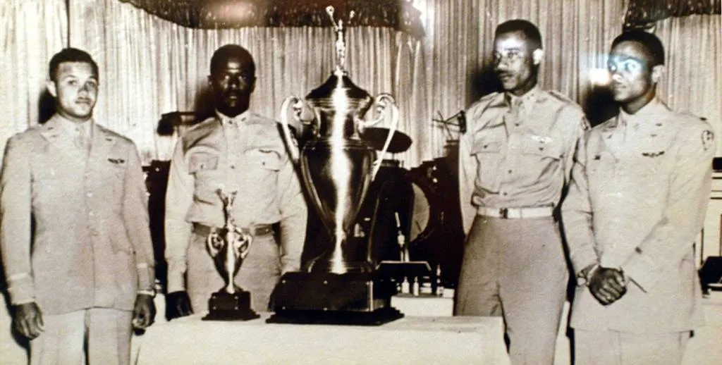In 1949 Black Airmen Won the 1st “Top Gun” Competition and No One Knows About It