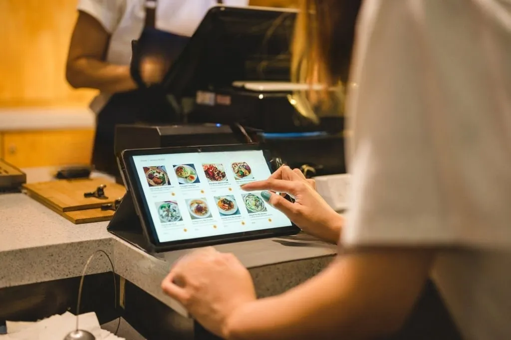 Why the Next Time You Dine Out, You’ll Want a Tech-Enhanced Table