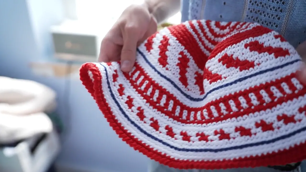 From Yarn to Success: How a 19-Year-Old Made a Fortune with a Crochet Hat