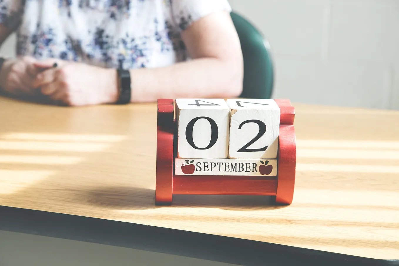 I Keep Hearing That Working From Home Is The Future — And It Bugs Me to No End