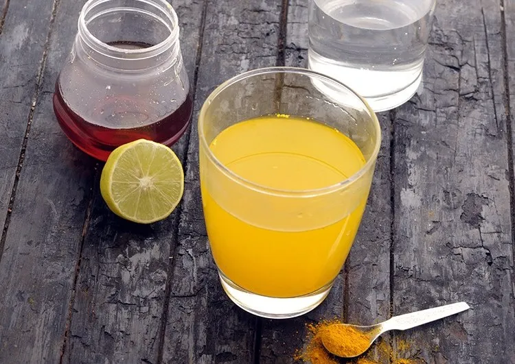 Golden Glow Drink: Why Haven’t You Tried This Simple Morning Miracle Yet?