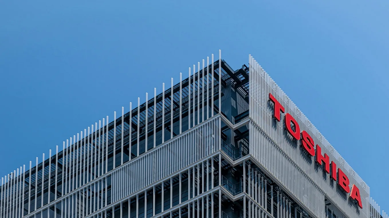 Learning From Toshiba, A Giant Tech Industries That Going to Failure