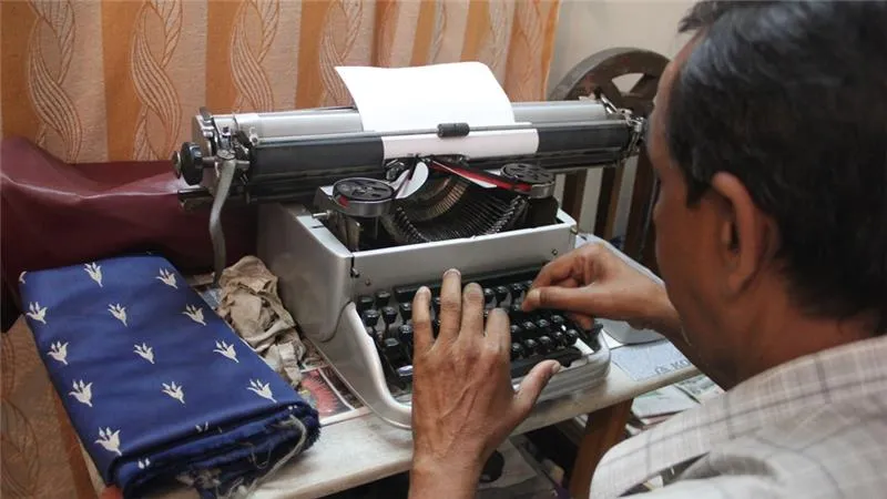 Meet the men keeping the typewriter alive in India