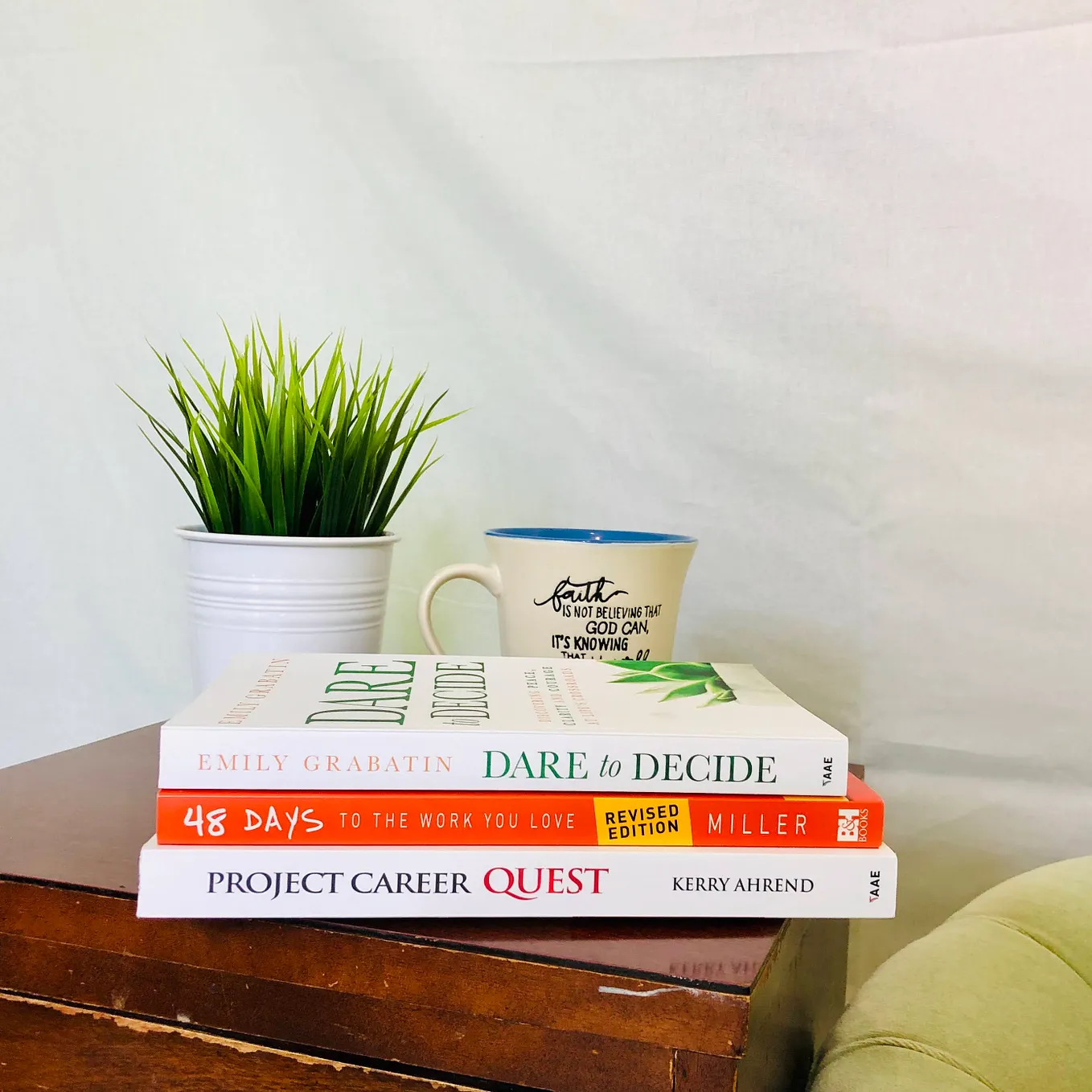 6 Practical Books to Devour When Considering a Career Change