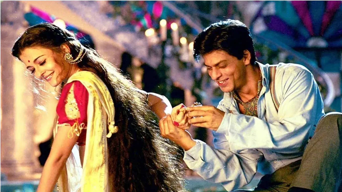 Bollywood suerpstars Aishwarya Rai Bachchan and Shah Rukh Khan in Devdas (2000)