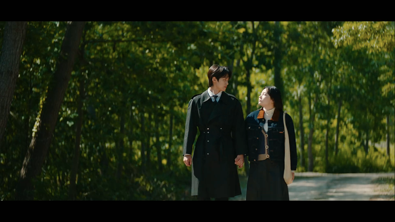 “Kau Menjawab dengan Nama yang Kucintai” — Tentang A Way Back Love dan Puisi Hwang Jiwoo