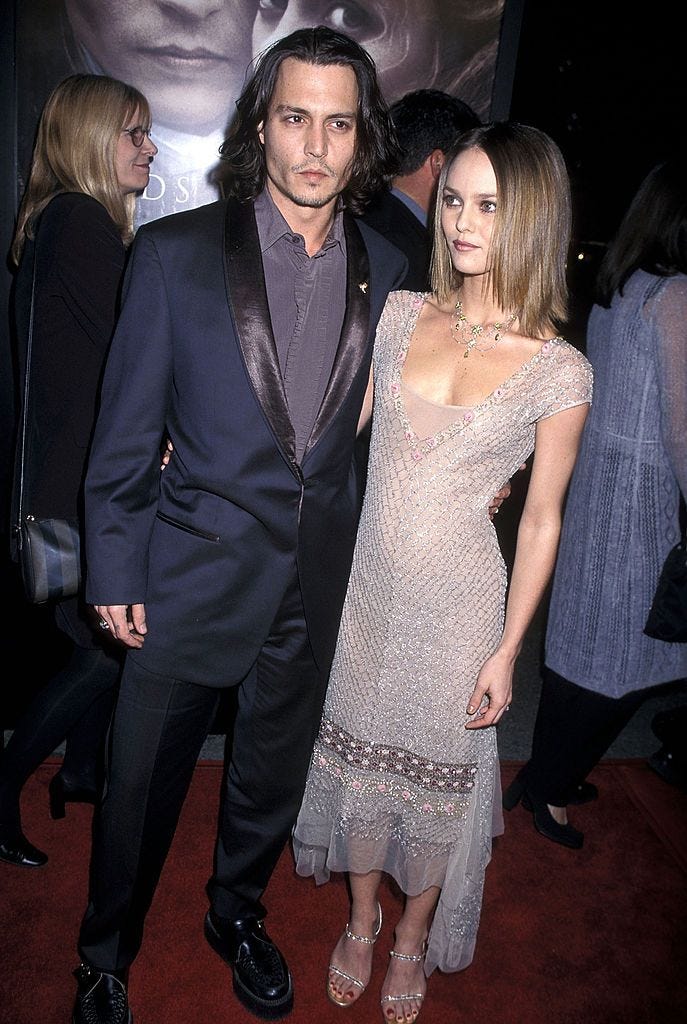 Who is Vanessa Paradis who sent a “handwritten letter” to Johnny Depp? | by  molapica