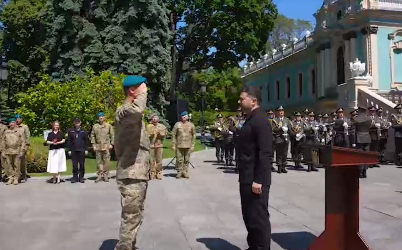 Zelenskyy Chilling Out In Kyiv While Duma Members Claim He Is Living In A Bunker.