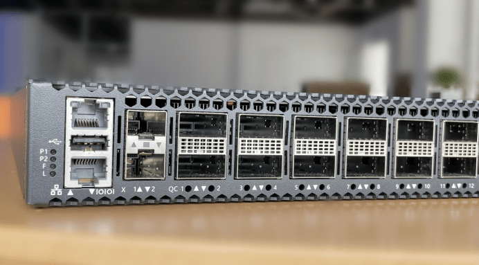 Asterfusion SONiC based 32-Port 400G Data center Switch