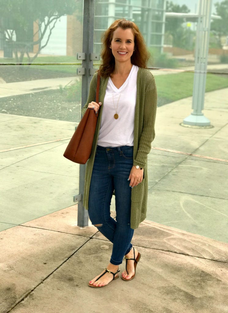 How to Dress Up a White T-Shirt and Jeans | by Mom Fabulous | -Julie- |  Medium