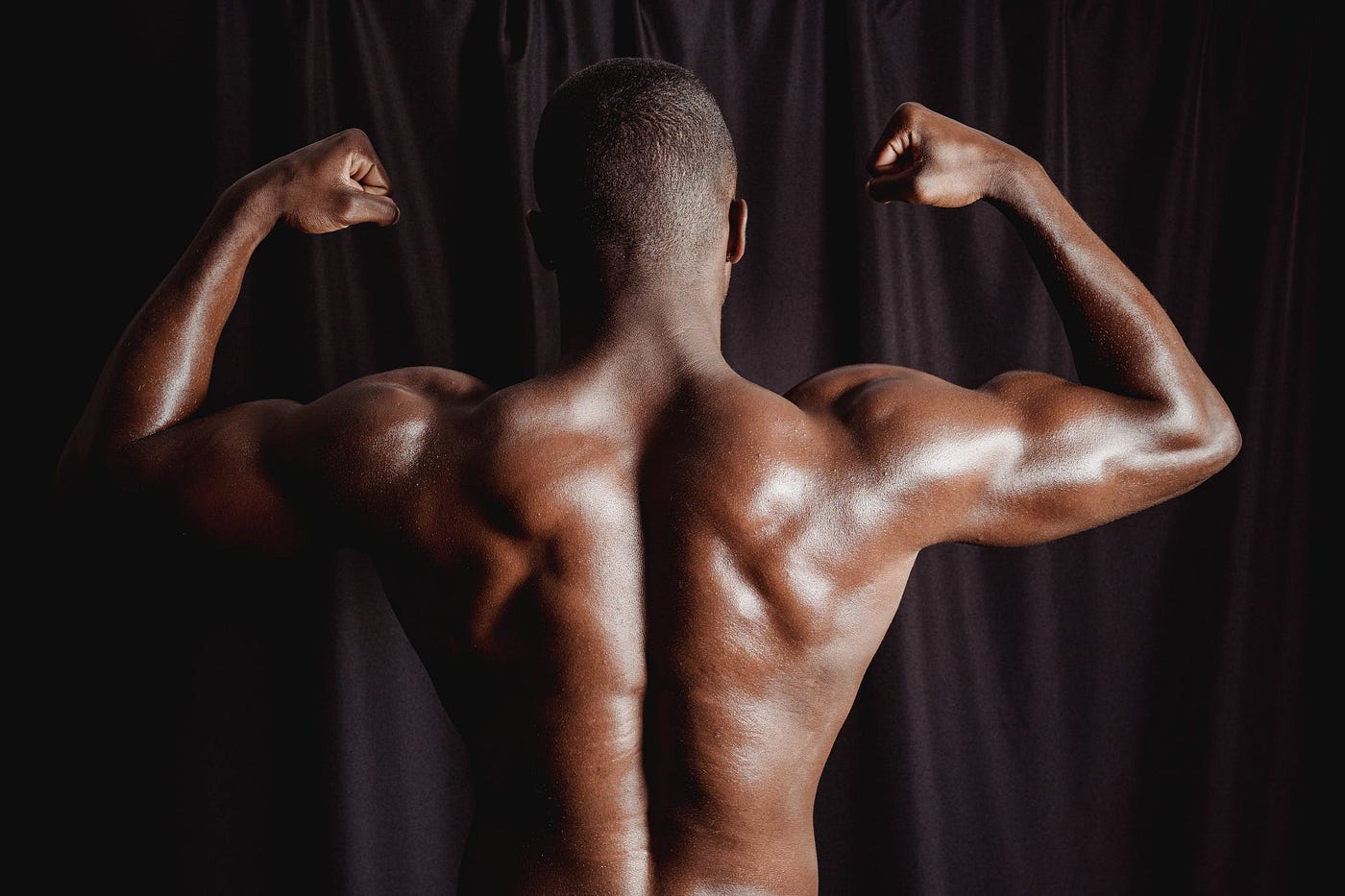 Get a muscular body in a V-shape