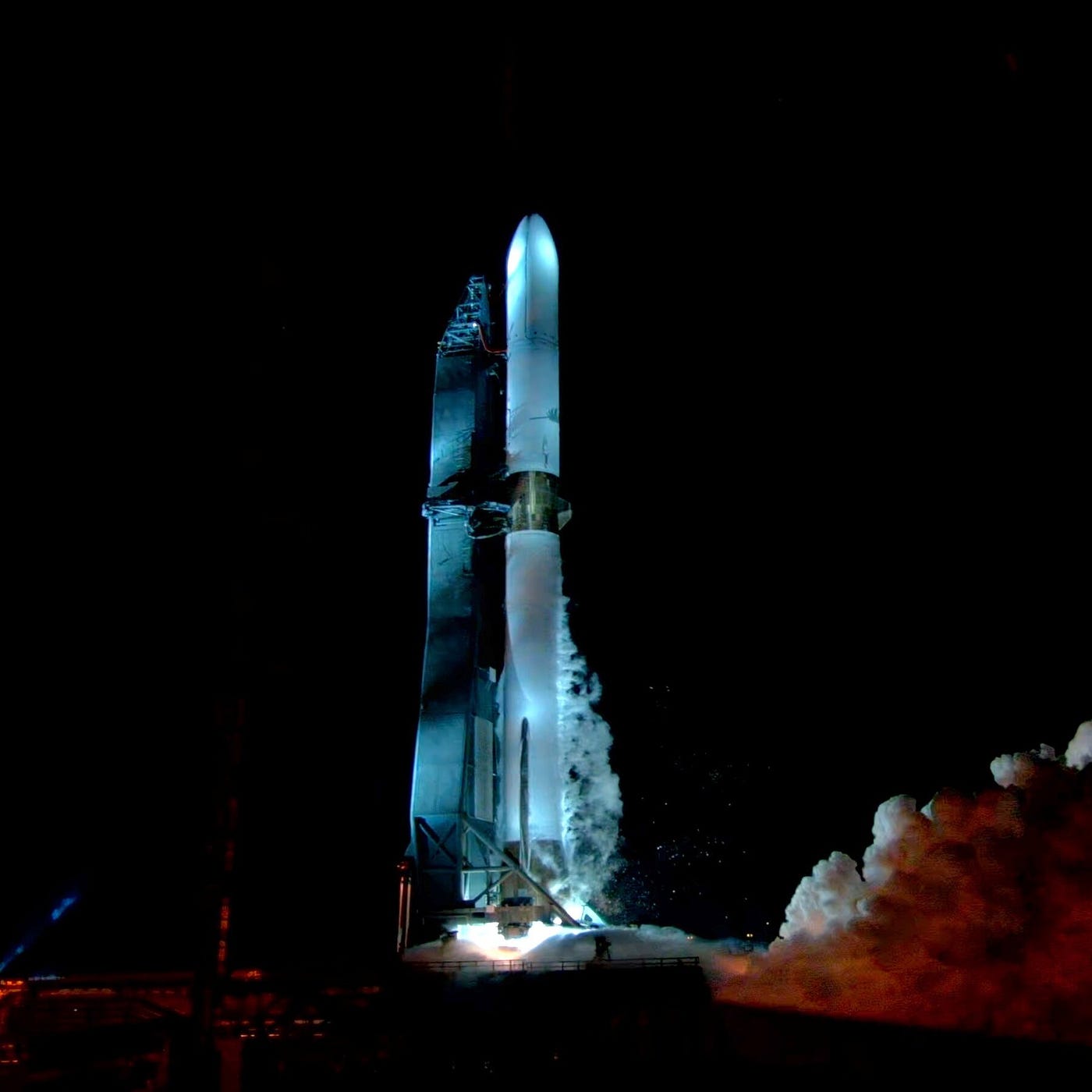 La FAA accorde à Blue Origin de Jeff Bezos le permis de lancement du nouveau rocket New Glenn