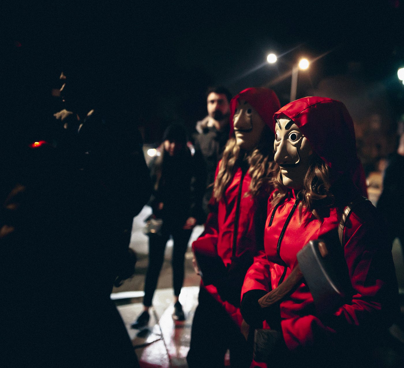 The Biggest Crypto Scam in History. | by 𝒜𝒷𝓊𝒷𝒶𝓀𝒶𝓇 𝒦𝒽𝒶𝓁𝒾𝓁 |  Medium