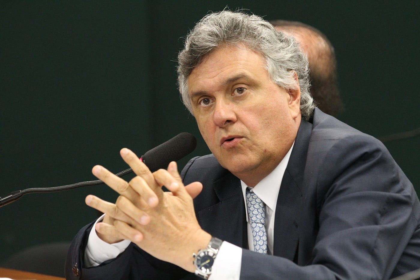 Senador Caiado cai no teatro de falsidade e mentira do petista Lindbergh.