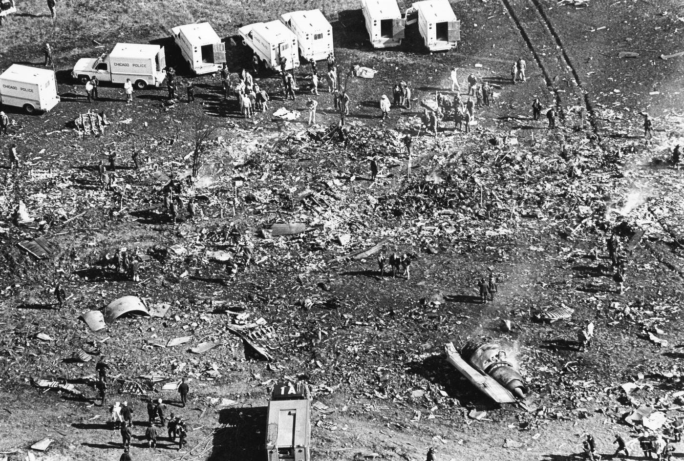 Rain of Fire Falling: The crash of American Airlines flight 191 | by  Admiral Cloudberg | Medium