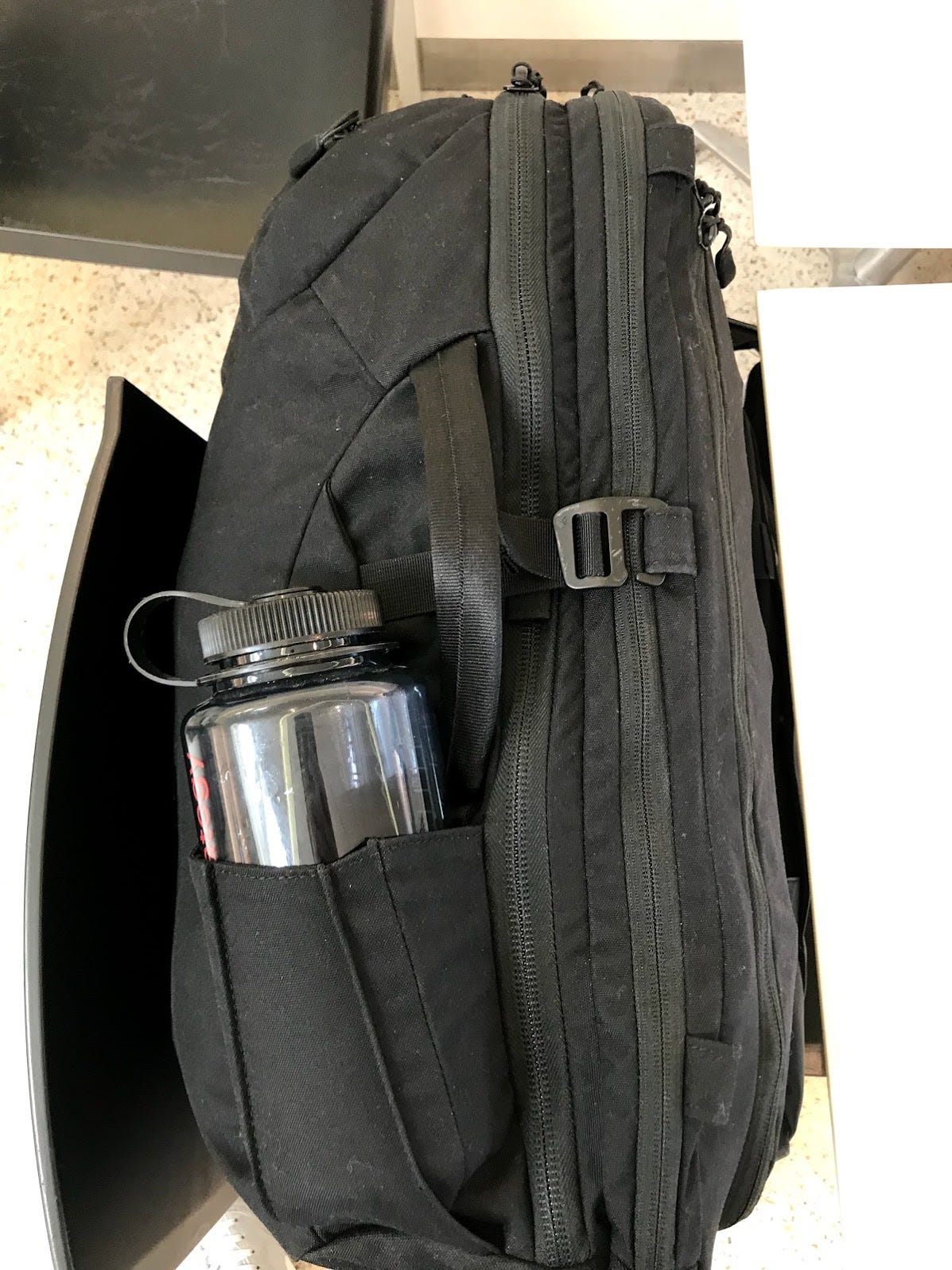 Minaal Carry-on Backpack 2.0 Review | by HL | Pangolins with Minaal Carry-on Backpack 2.0 Review | by HL | Pangolins with