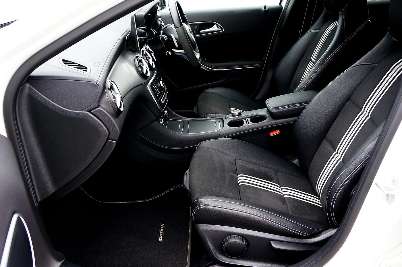 2019 Mercedes-Benz GLA 250: A Comprehensive Review and User Insights Mercedes-Benz GLA 250 2019