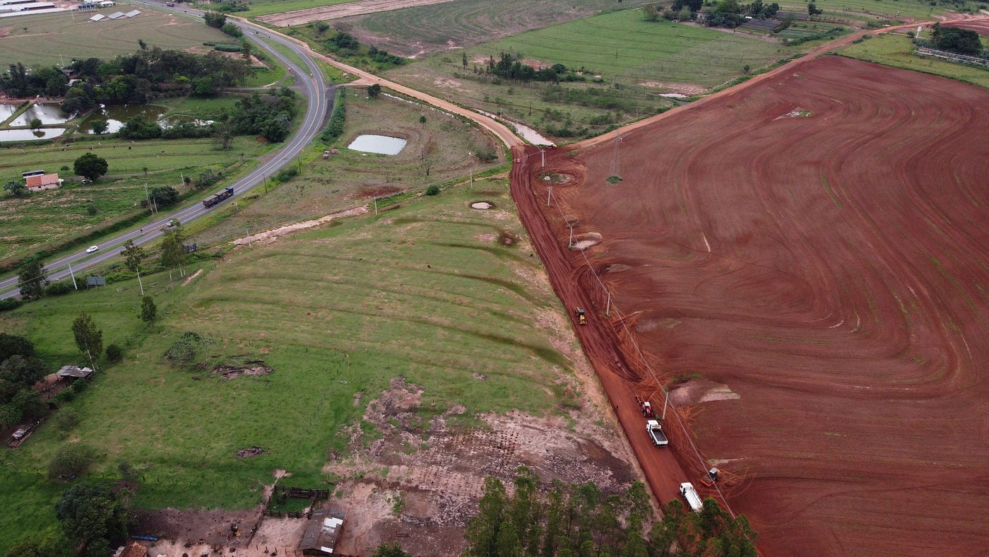 Estrada João Soares está próxima de ser pavimentada em Mundo Novo