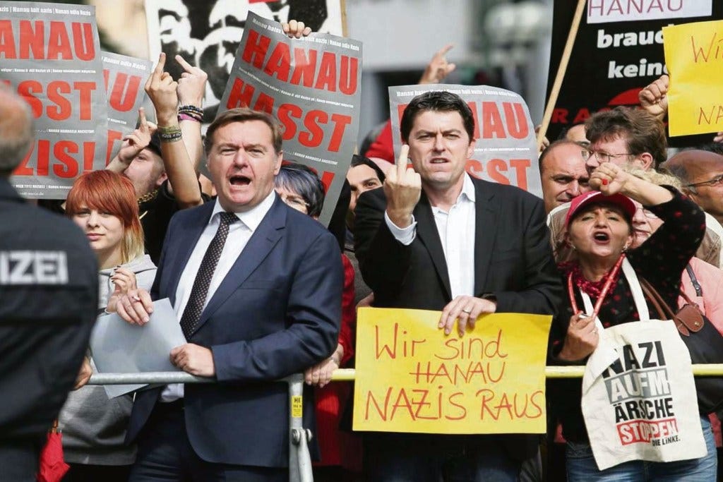 Die Linke (Sol Parti) Hanau saldırısını protesto ediyor.