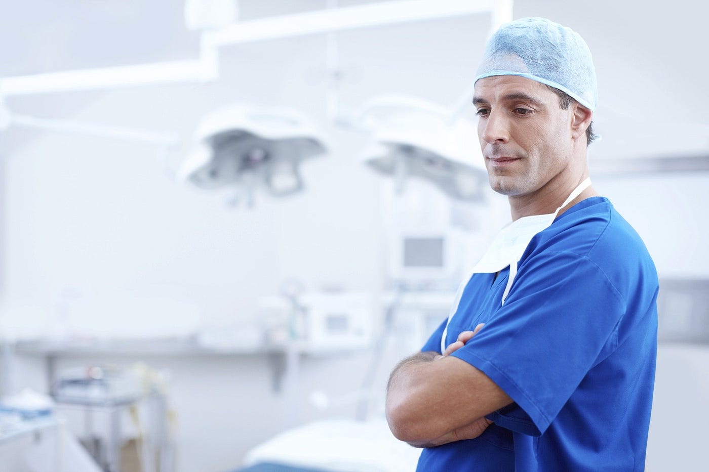 Alberta spends too little on healthcare salaries