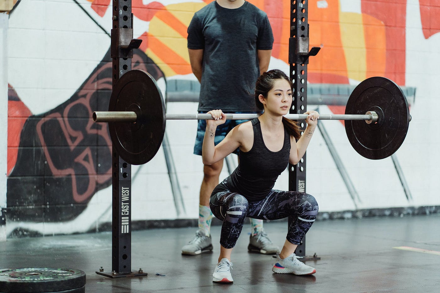 Front Squats vs Back Squats — Which One Is Superior?