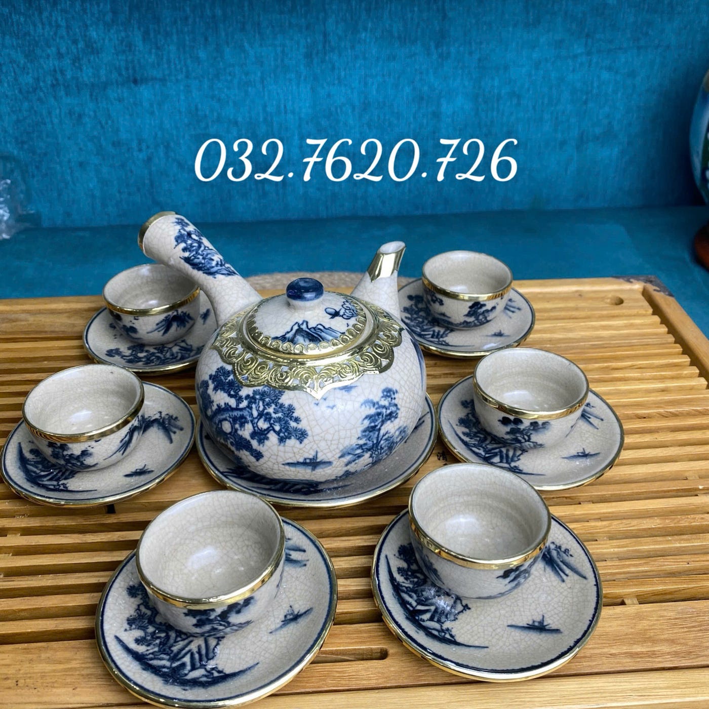 Bộ Ấm Chén Men Rạn Bọc Đồng Bát Tràng Dáng Quai Chuôi — Vẻ Đẹp Truyền Thống Trong Từng Chén Trà