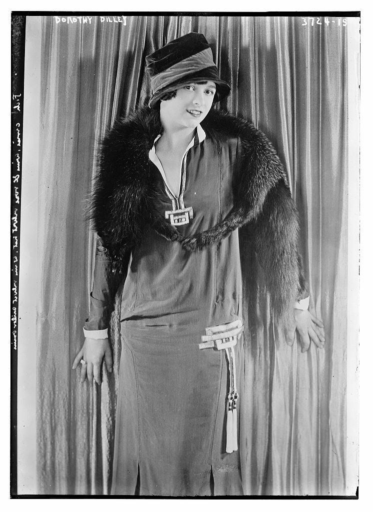 Daywear: 1920s Women  Fashion and Decor: A Cultural History