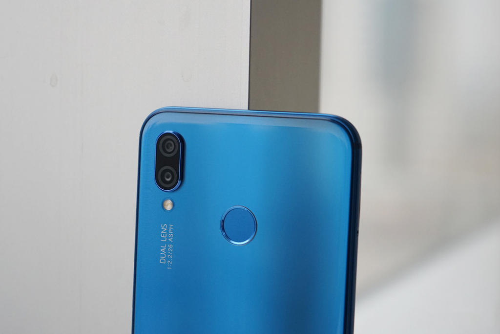 HUAWEI nova 3e SIMフリー 128GB 割れなし HUAWEI nova 3｜価格比較