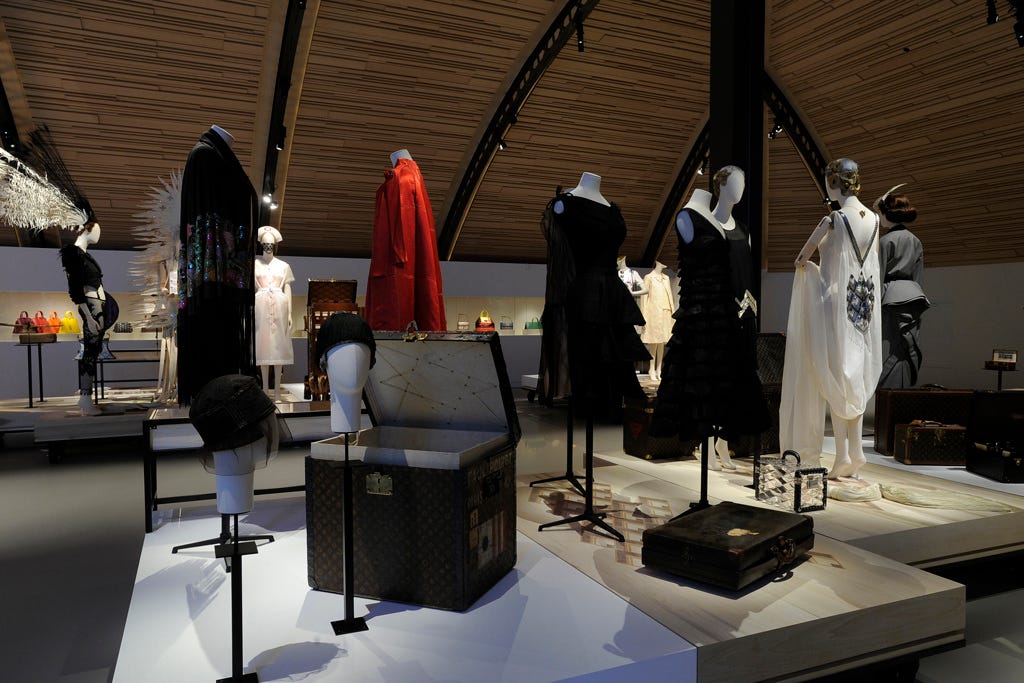 La Galerie d'Asnières, Louis Vuitton — My visit into the world of  timelessness., by Chaak
