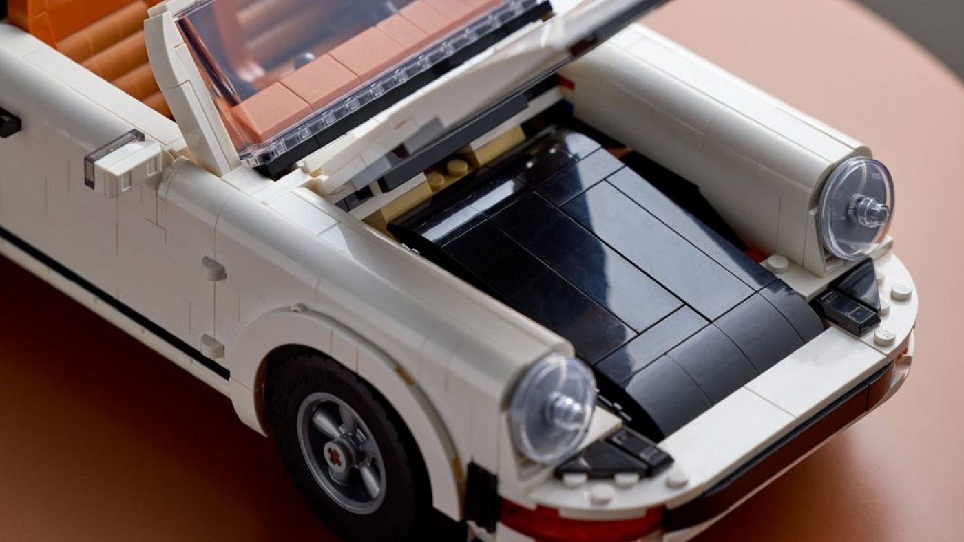 Lego Unveils a 2-in-1 Porsche 911 Turbo and Targa Set for Car