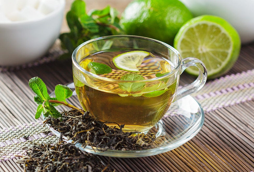 Green tea antioxidant benefits in a warm cup of loose leaf tea