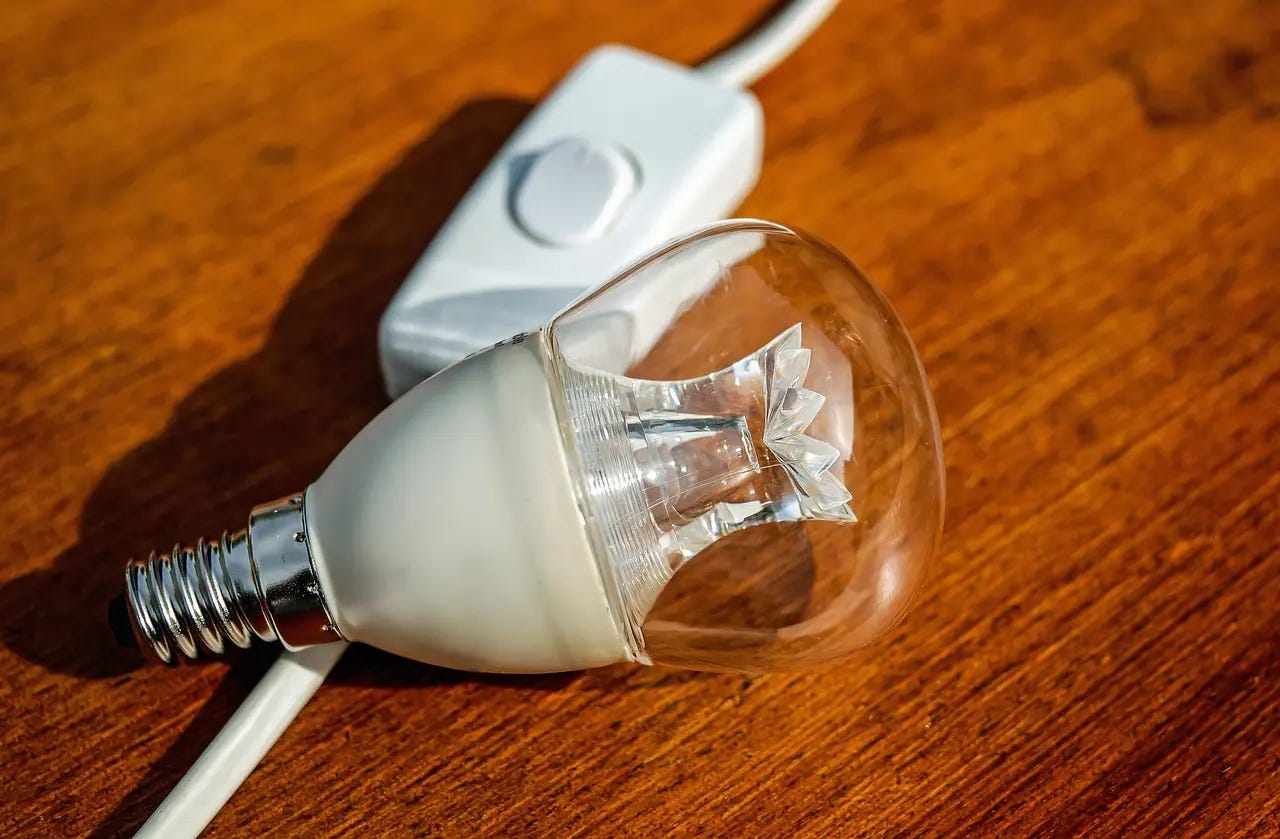 Addio al prezzo unico sulle bollette elettriche: arrivano le tariffe zonali