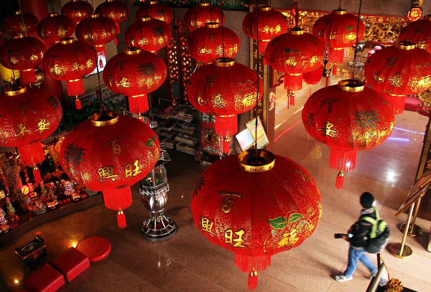 Chinatown di Makassar, Wisata Instagenic yang Sarat Akan Sejarah | by Fe  Bravo Ri | Medium