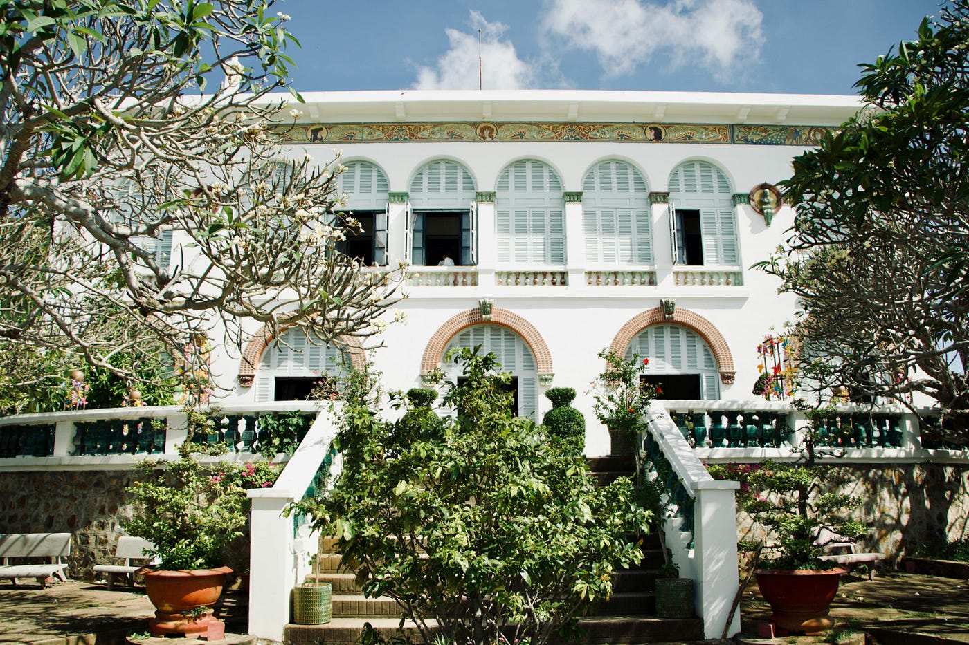 Unlocking the Potential: Exploring Khulna Sadar’s Top Properties through User Reviews and Insights…