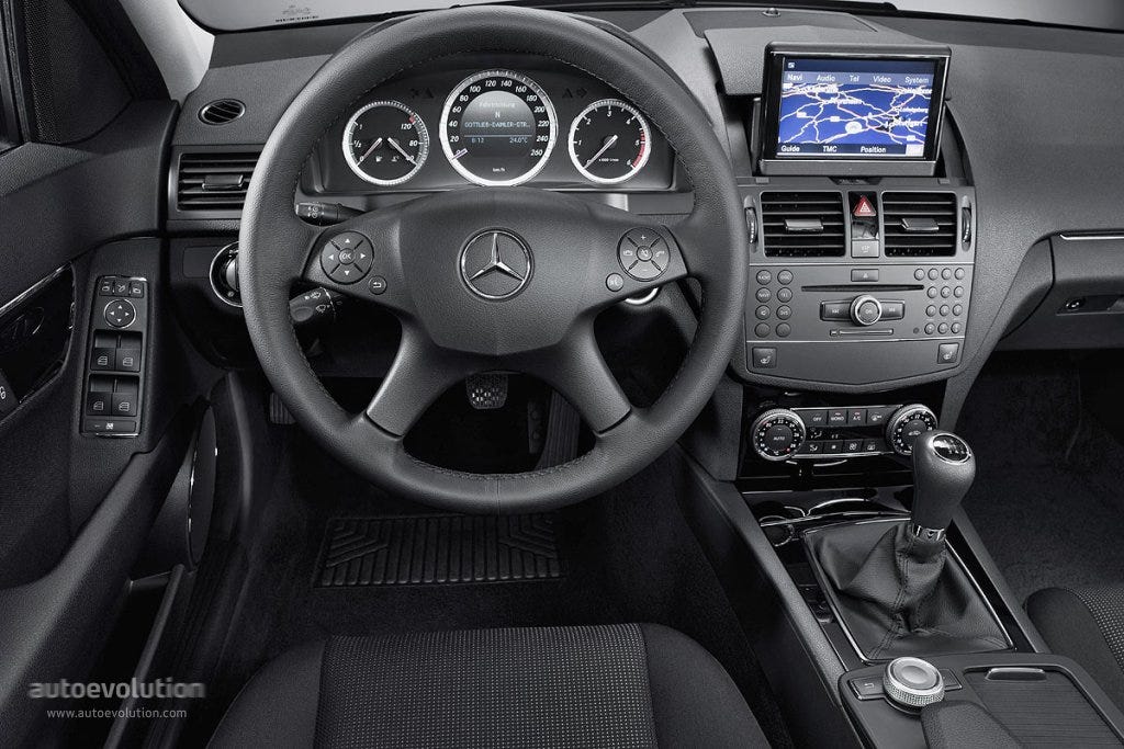 My favorite designs: Mercedes-Benz C-class W204, by Let's Talk About Cars